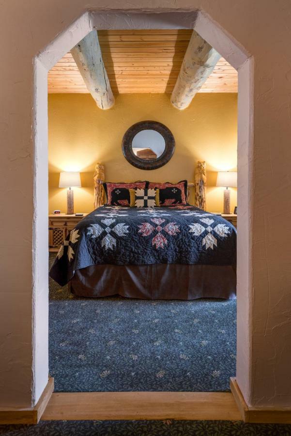 باخرة سبرينغز Mariposa Lodge Bed And Breakfast المظهر الخارجي الصورة