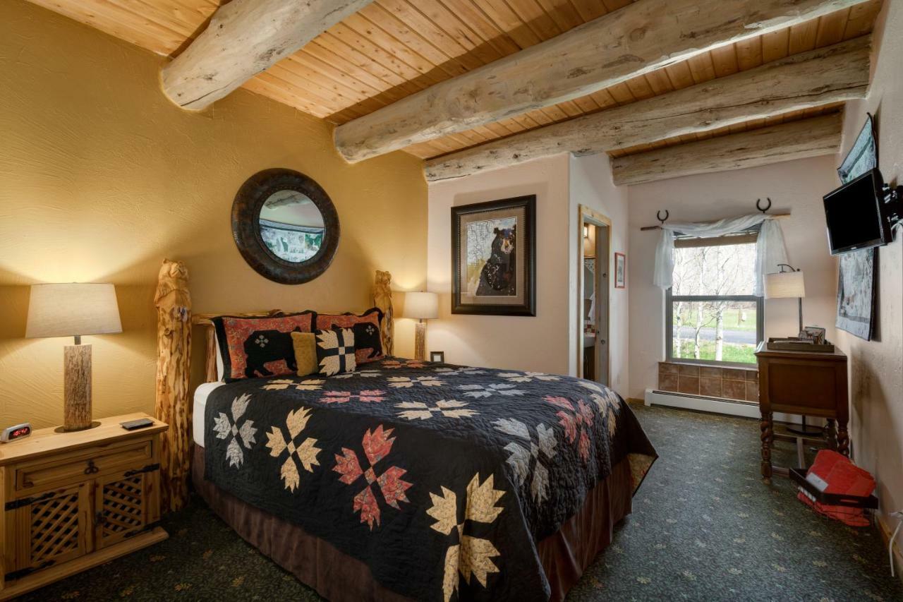 باخرة سبرينغز Mariposa Lodge Bed And Breakfast المظهر الخارجي الصورة