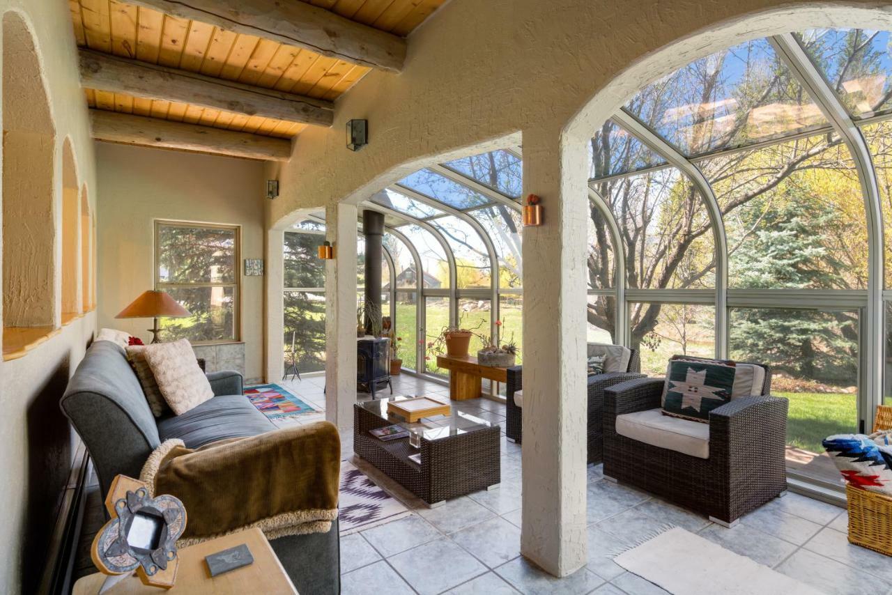 باخرة سبرينغز Mariposa Lodge Bed And Breakfast المظهر الخارجي الصورة